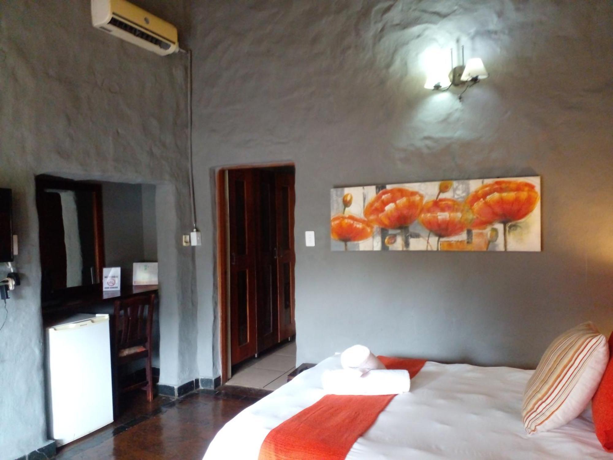 Buffalo Hotel Hectorspruit Exterior foto